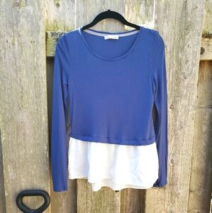 NWOT V Neck Tee with Skirt Hemline